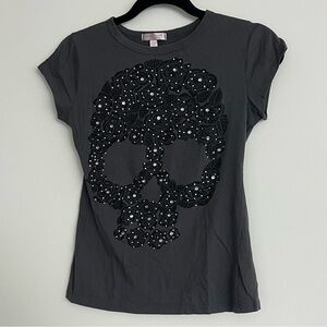 Romeo & Juliet Couture skull Graphic Tee